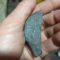 سنگ اسمانی|کلکسیون اشیاء عتیقه|شیراز, لب آب|دیوار