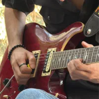 آموزش گیتار کلاسیک و گیتار الکتریک