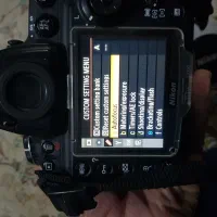 نیکون فول فریم بسیار بسیار تمیز با تمامی لوازم