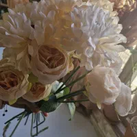 گل مصنوعی رنگ کرم وگلبهی|گل مصنوعی|کرج, شهرک امام رضا (ع)|دیوار