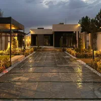 باغ ویلا نیمه چهارفصل شاهنامه ۱۴، به صورت شرایطی