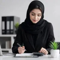 استخدام منشی خانم با حقوق بالا و ناهار و پاداش