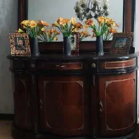 کنسول و آیینه و صندلی گردون