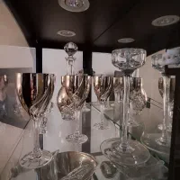 کریستال اصل ناخمن آلمان به همراه بوفه چوبی