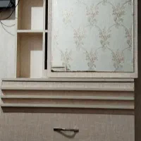 میز آرایش تمیز|تخت و سرویس خواب|اهواز, کوی باهنر|دیوار