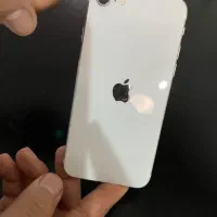 آیفون se2020