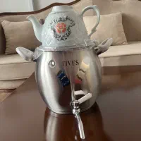 کتری شیر دار به همراه قوری