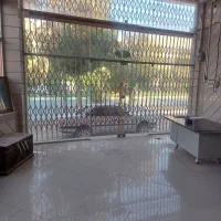 گاراژ تجاری به همراه دفتر آماده یه اجاره|اجارهٔ مغازه و غرفه|شهرضا, |دیوار