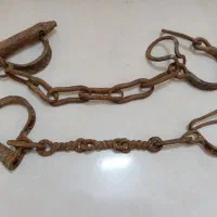 پابند و دستبند عتیقه و غیره