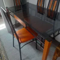 میز غذا خوری فلزی