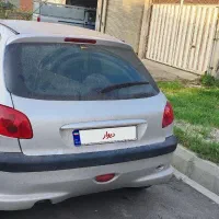 پژو 206 در حد