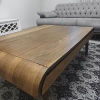 میز جلو مبلی دارای دو کشو شیک دارای نقص جزئی