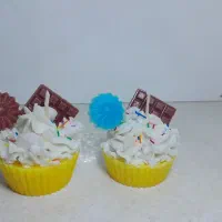 شمع کاپ کیکی طرح خوراکی کادویی خاص و شیک|صنایع دستی و سایر لوازم تزئینی|پیشوا, |دیوار