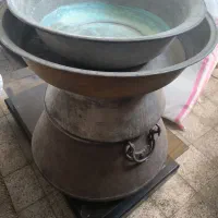 2 دیگ مسی و 2 لگن