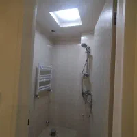 روشویی پایه دار