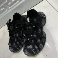 کتونی سایز ۴۲ به ۴۴ هم میخوره