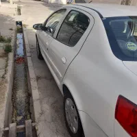 رانا پلاس ۱۴۰۲ ۱۲ هزار کارکرد|خودرو سواری و وانت|بروجرد, |دیوار