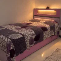 تخت خواب دونفره نوجوان و میز آرایش در حد نو