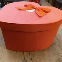 باکس هدیه قرمز کاملا نو