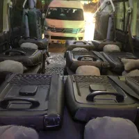 یک دست صندلی هایس مدل ۲۰۱۳ و درب عقب