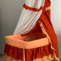 تخت اسپانیایی وکالسکه و کریر در حد نو