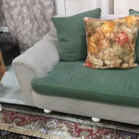 مبل راحتی ۷ نفره و میز عسلی و میز ناهار خوری ۶نفره