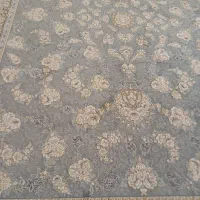 فروشی فرش ۹متری  و کناره طول ۴ عرض ۱ متری دوساله