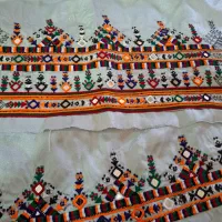 لباس دست دوز خوشکل دارم