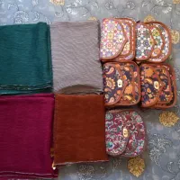روسری وکیف فقط این چندعددموجودداریم