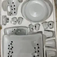 سرویس چینی ۱۲ نفره در حد نو