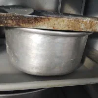 قابلمه وماهی تابه ویک عدد روروئک بچه|ظروف پخت‌وپز|گنبد کاووس, |دیوار