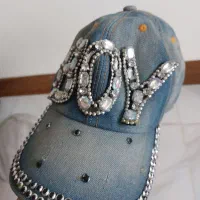 کلاه|لباس|قم, دروازه چوبی|دیوار