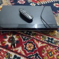 تعدادی ظرف و سی دی|ظروف سرو و پذیرایی|نسیم‌شهر, |دیوار