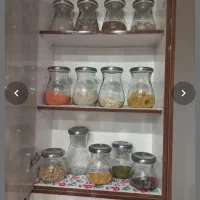 بانکه حبوبات و شیشه مایعات