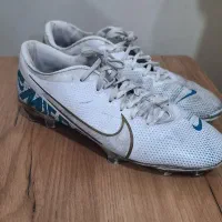 یک جفت کفش استوک