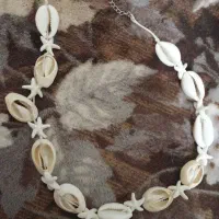 گردنبد صدفی و ستاره ای