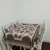 میز ناهار خوری تمیز و سالم