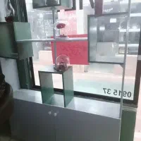 فروش کمد ها ،ویترین و وسایل یک باب مغازه عطر فروشی|حراج|گناباد, |دیوار