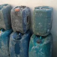 تعدادی گالن دارم