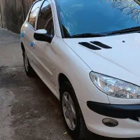 ۲۰۶سقف شیشه