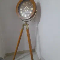 ساعت ایستاده