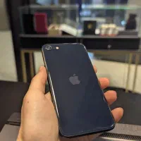 آیفون se 2022