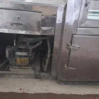 یخچال ویترینی قدیمی