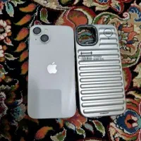 اپل iPhone 13 با حافظهٔ ۱۲۸ گیگابایت