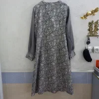 مانتوژاکاردخاص|لباس|قم, بنیاد|دیوار