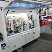 لبه چسبان پایون