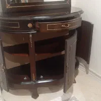آیینه و کنسول