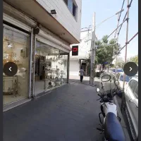 یک باب مغازه تجاری