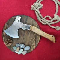 تبر یک تیکه پشت چکشی فولادی دستساز آهنبر هما+غلاف|کوهنوردی و کمپینگ|تهران, جهاد|دیوار