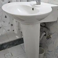 روشویی با پایه